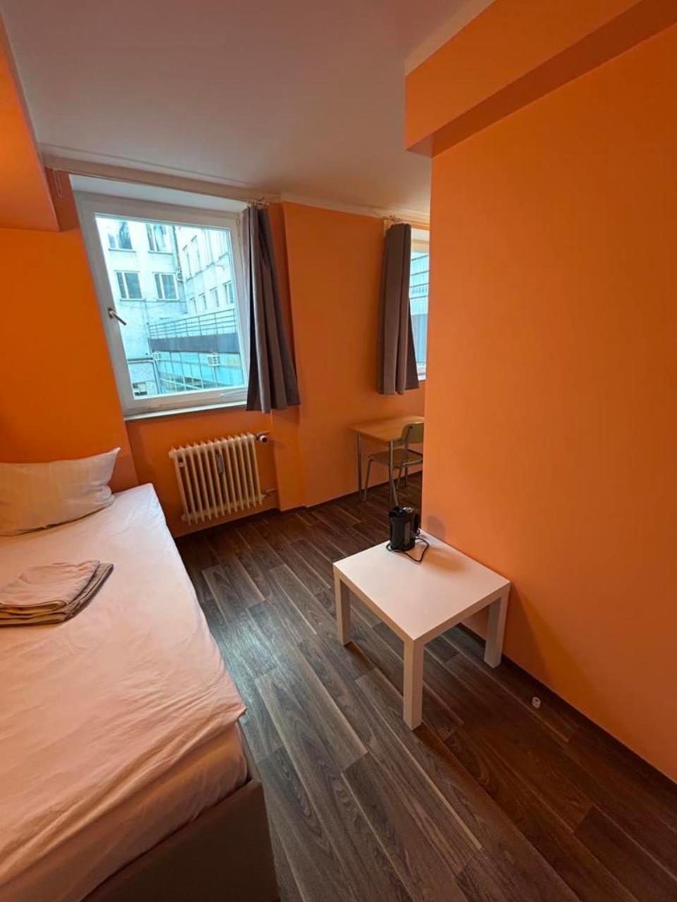 Low Budget Central Station Aparthostel Münih Dış mekan fotoğraf