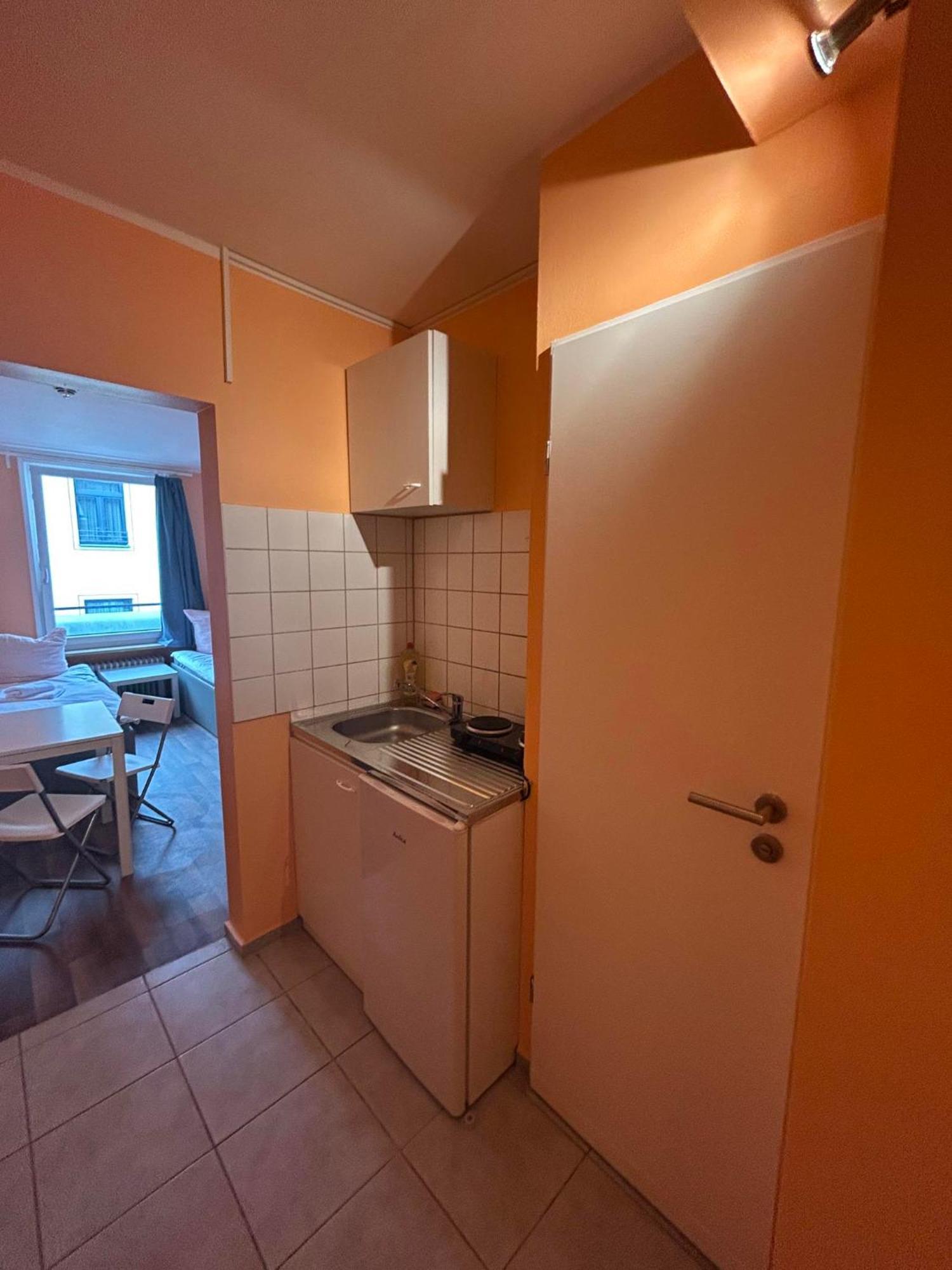 Low Budget Central Station Aparthostel Münih Dış mekan fotoğraf