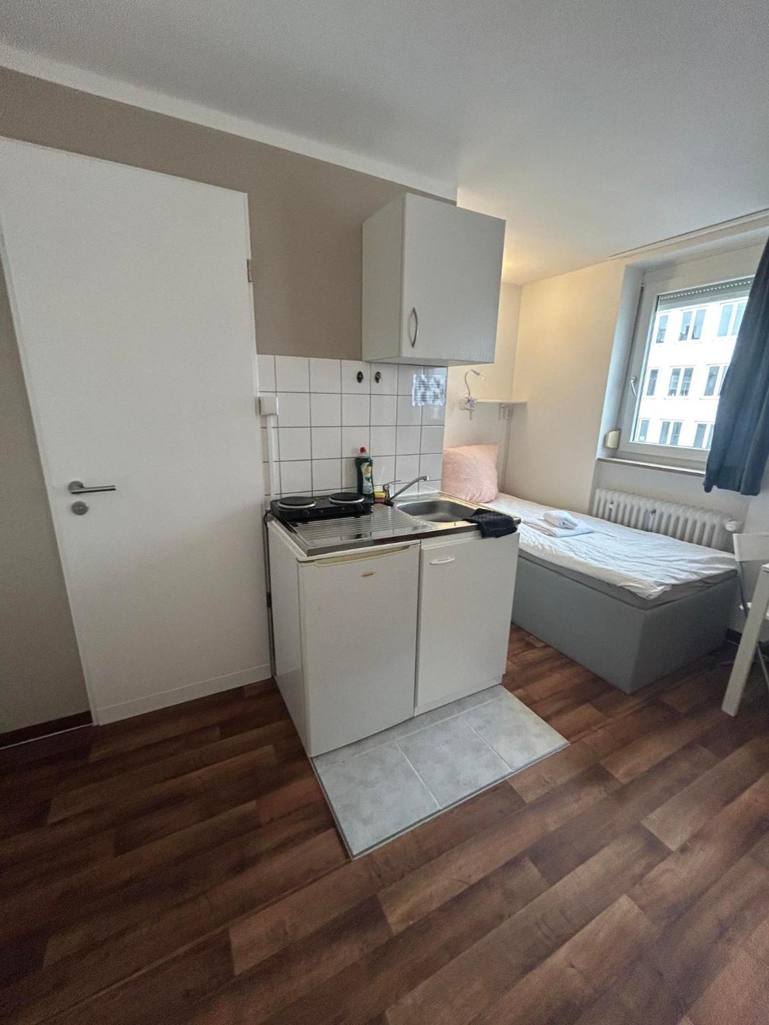 Low Budget Central Station Aparthostel Münih Dış mekan fotoğraf