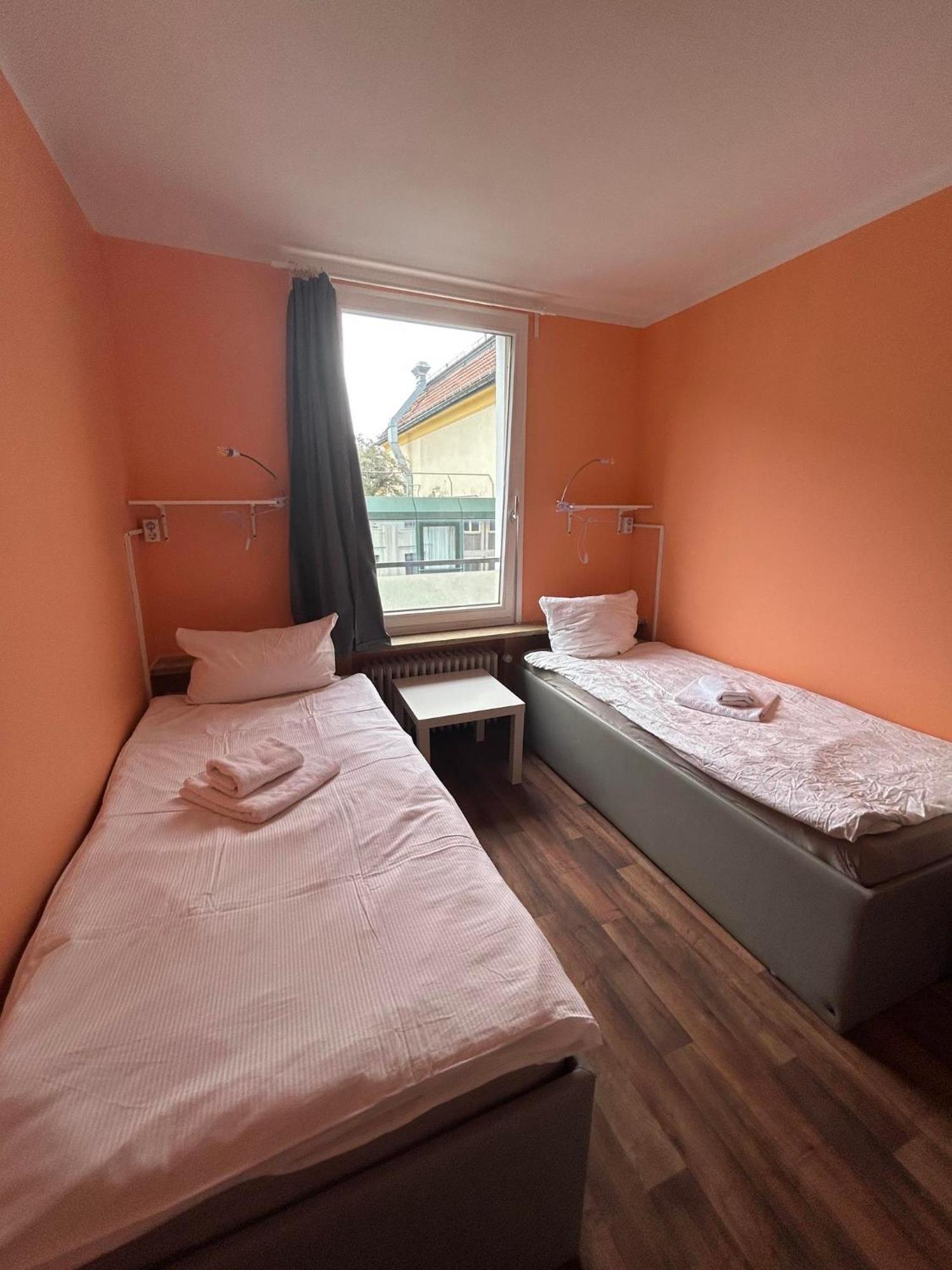 Low Budget Central Station Aparthostel Münih Dış mekan fotoğraf